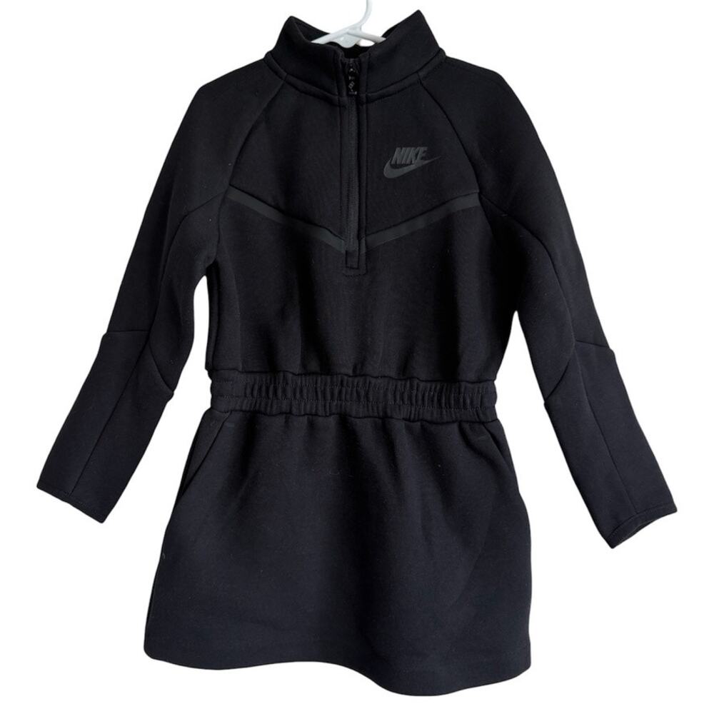 Nike Sportswear Little Kids' Tech Fleece Play Dress Solid Black Size Small (4/5)